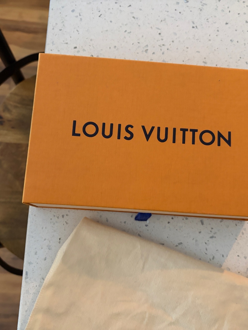 Louis Vuitton Orange Box with Beige and Yellow Dust Bags - Picture 3 of 3